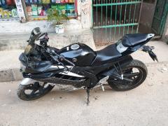 YAMAHA R15 V2